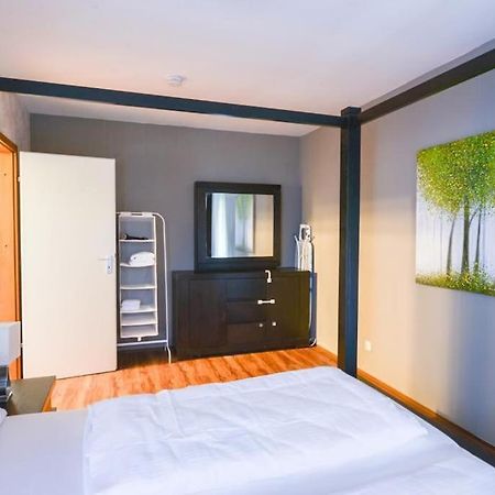 Comfortable 3 Room Apartment, Ideal For Messe Fair ハノーファー エクステリア 写真